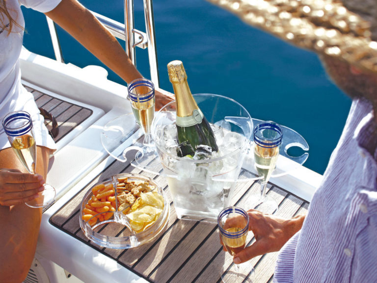 CHAMPAGNE APERITIF SET WITH GLASS CARRIER, PARTY